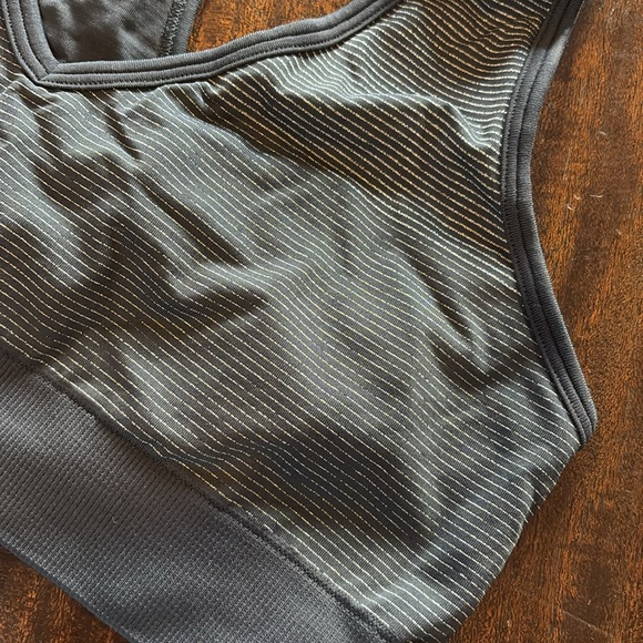 Lululemon Sports Bra - Picture 3 of 3